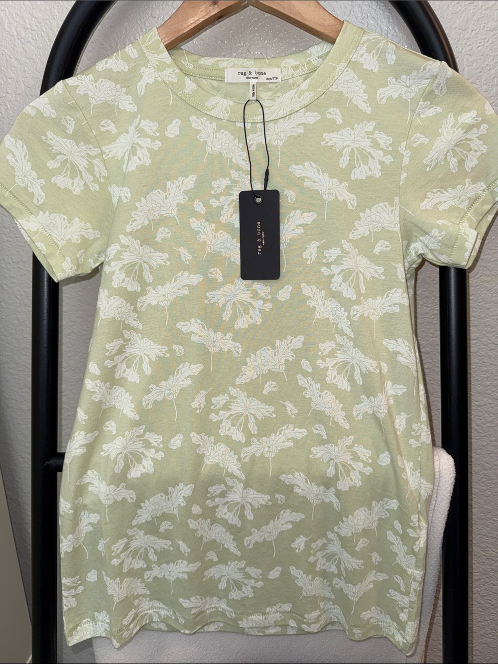 Rag & bone all over floral T shirt
